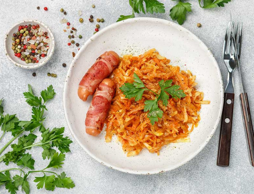 Wurstel con pancetta e crauti